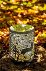 Windlicht schwarz aus Metall Motiv: Hirsch im Wald