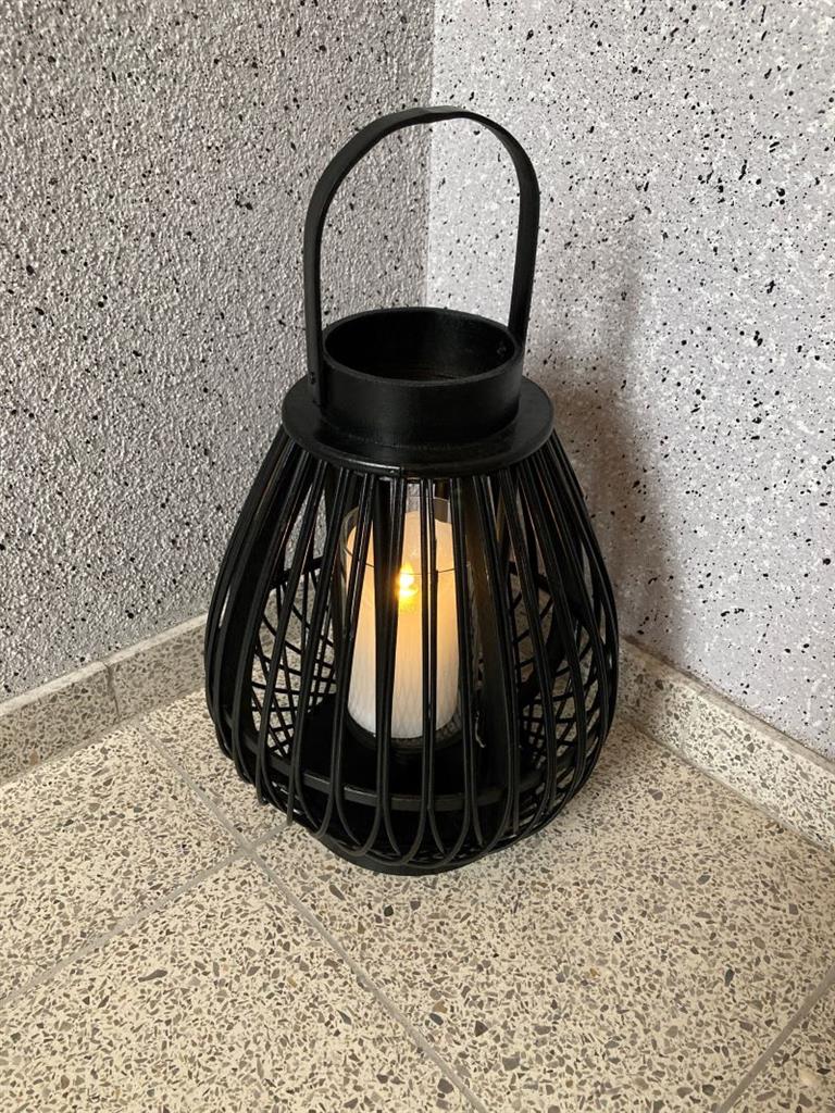 Lanterne en bambou
 avec poignée
 La couleur noire
 P26,5 cm x H33,5 cm