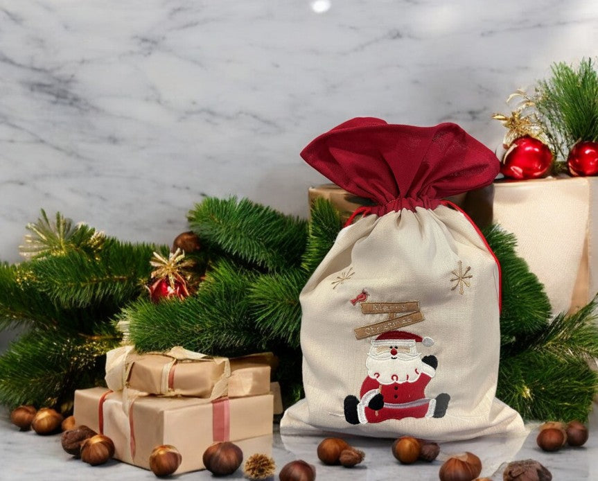 Jutesack mit rotem Zugband Santa Merry Christmas Grösse: B:21cm H:30cm