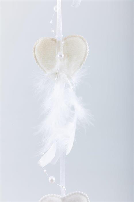 Girlande mit Federn L:115cm 
6 Herzen und Perlenkette
Farbe: Weiss