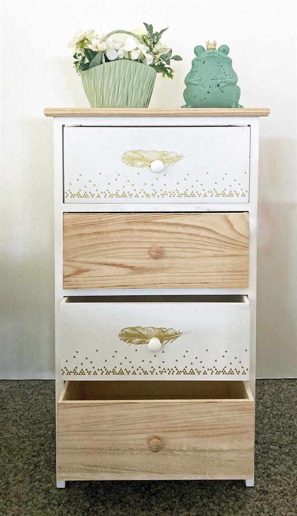 Commode en bois avec 4 tiroirs