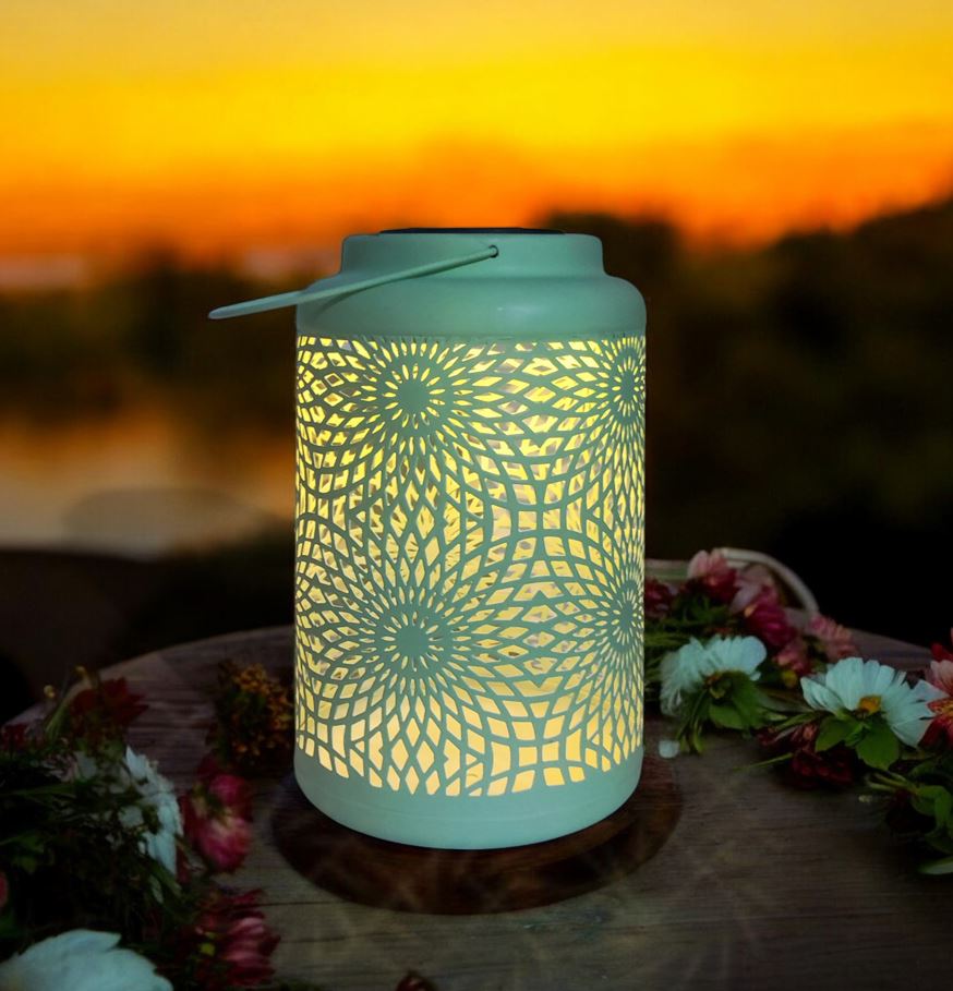 LED Solar Laterne in Grün aus Metall L15.5cm x B15.5cm x H25.5cm