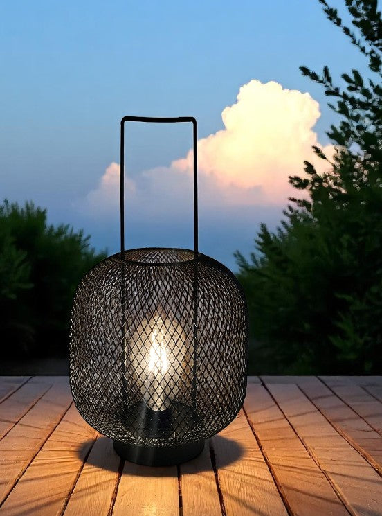 LED Solar Laterne 
aus Metall schwarz 
mit Henkel H:32cm