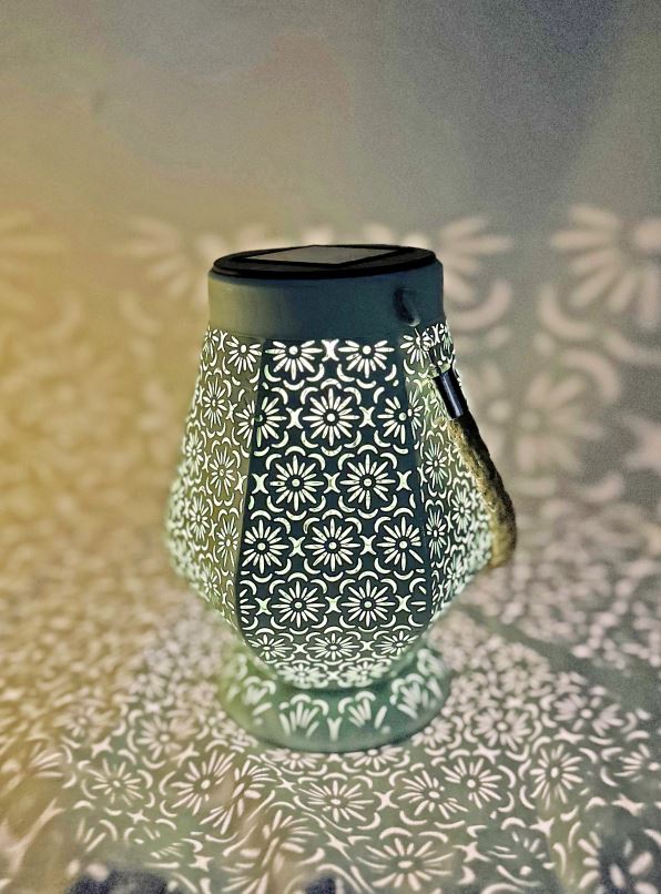 LED Solar Laterne in Grün aus Metall orientalische Form L12cm x B13.5cm x H18cm