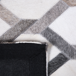 Teppich Kuhfell grau 140 x 200 cm Patchwork Kurzflor AYDIN