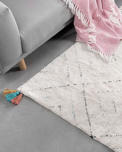 Teppich Baumwolle weiss 140 x 200 cm geometrisches Muster Shaggy KARTAL