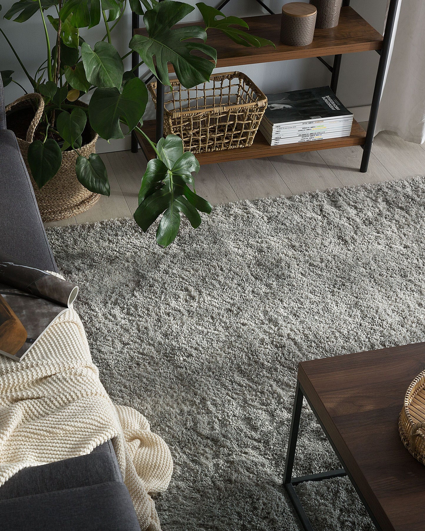 Teppich hellgrau 140 x 200 cm Shaggy EVREN