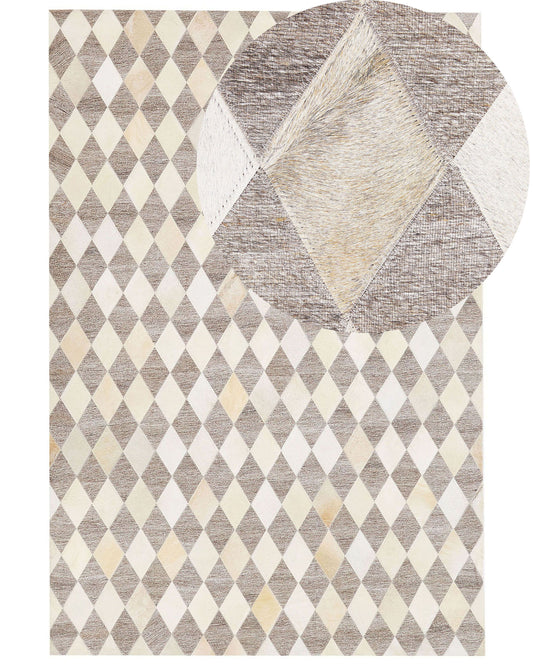 Teppich Kuhfell beige / braun 140 x 200 cm Patchwork Kurzflor SESLICE