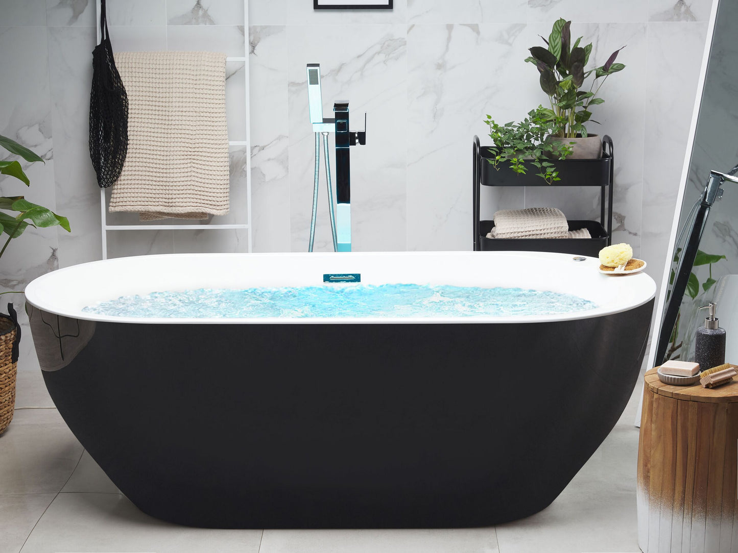 Whirlpool Badewanne freistehend schwarz mit LED 170 x 80 cm NEVIS