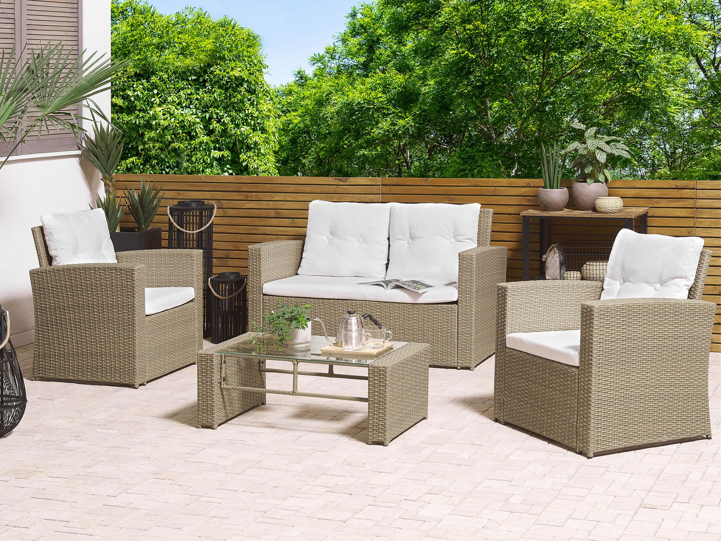 Lounge Set mit Tisch 4-Sitzer LUCA Polyrattan Hellbraun