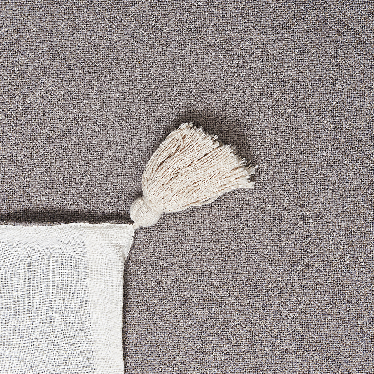 Kuscheldecke KOTTAYAM Baumwolle 130 x 180 cm Grau