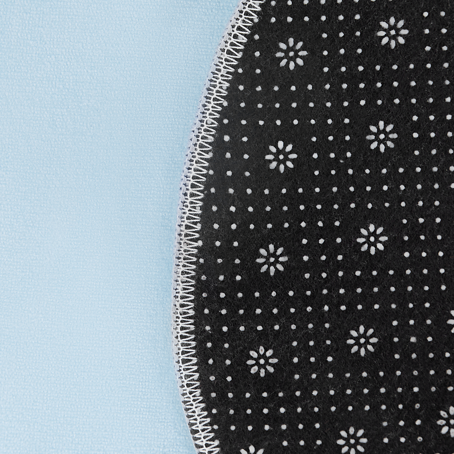 Kinderteppich hellblau 90 x 120 cm Wolkenmotiv Kurzflor CUMULUS