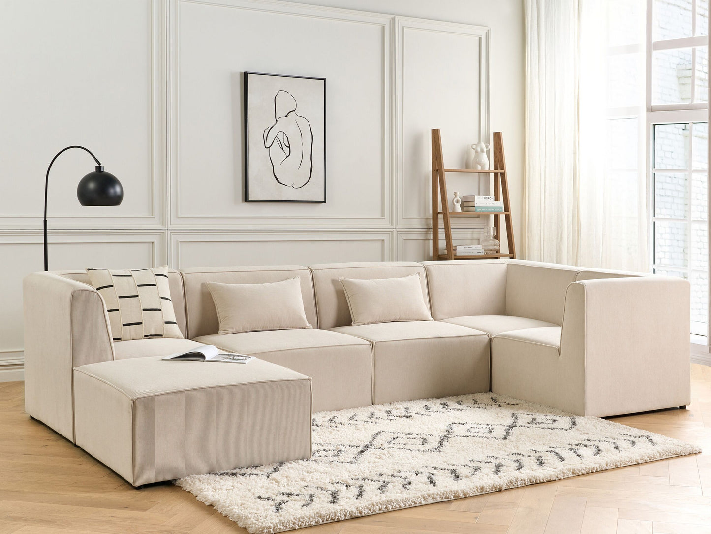 5-Sitzer Ecksofa Cord hellbeige linksseitig mit Ottomane LEMVIG