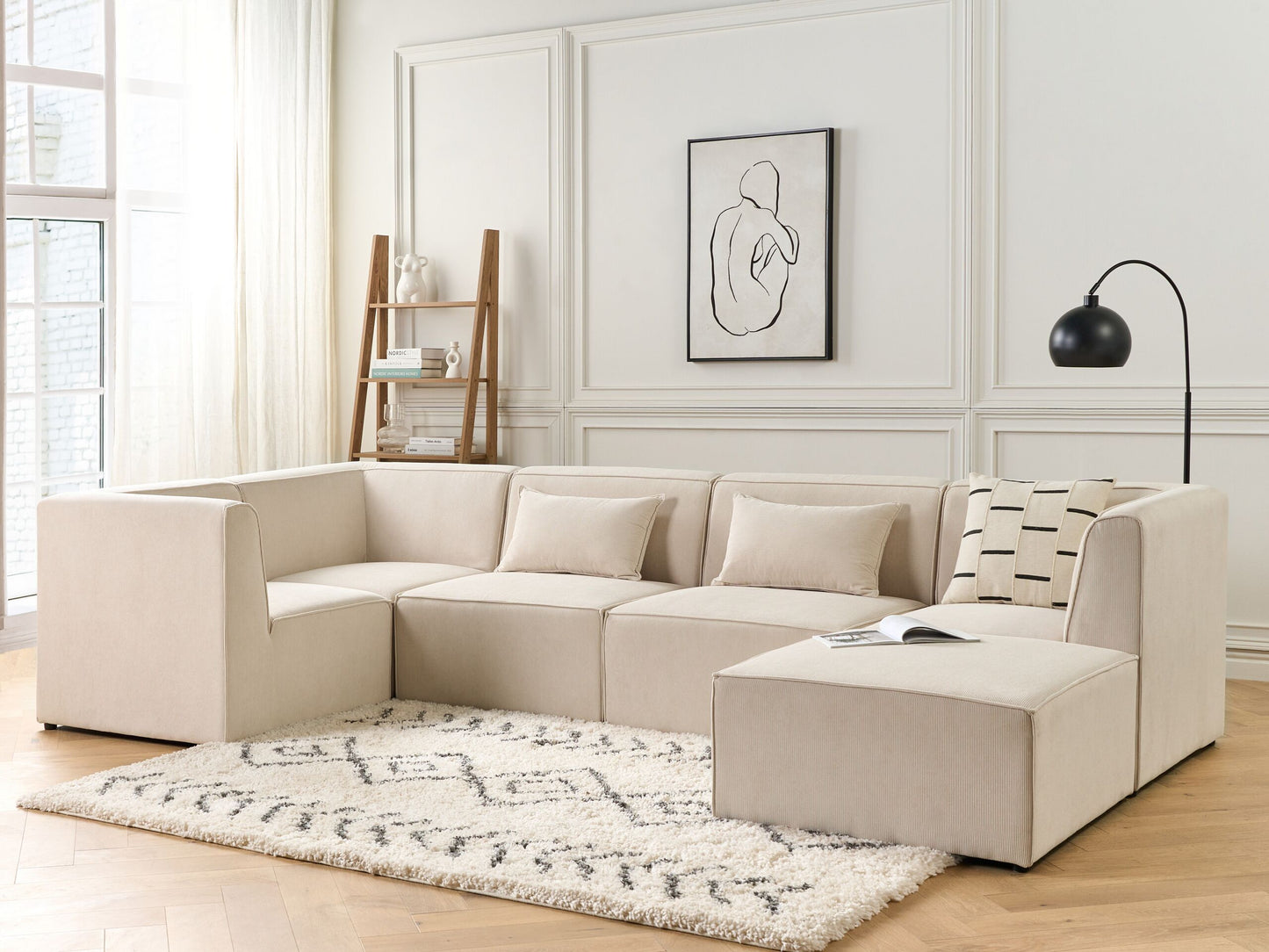 5-Sitzer Ecksofa Cord hellbeige rechtsseitig mit Ottomane LEMVIG