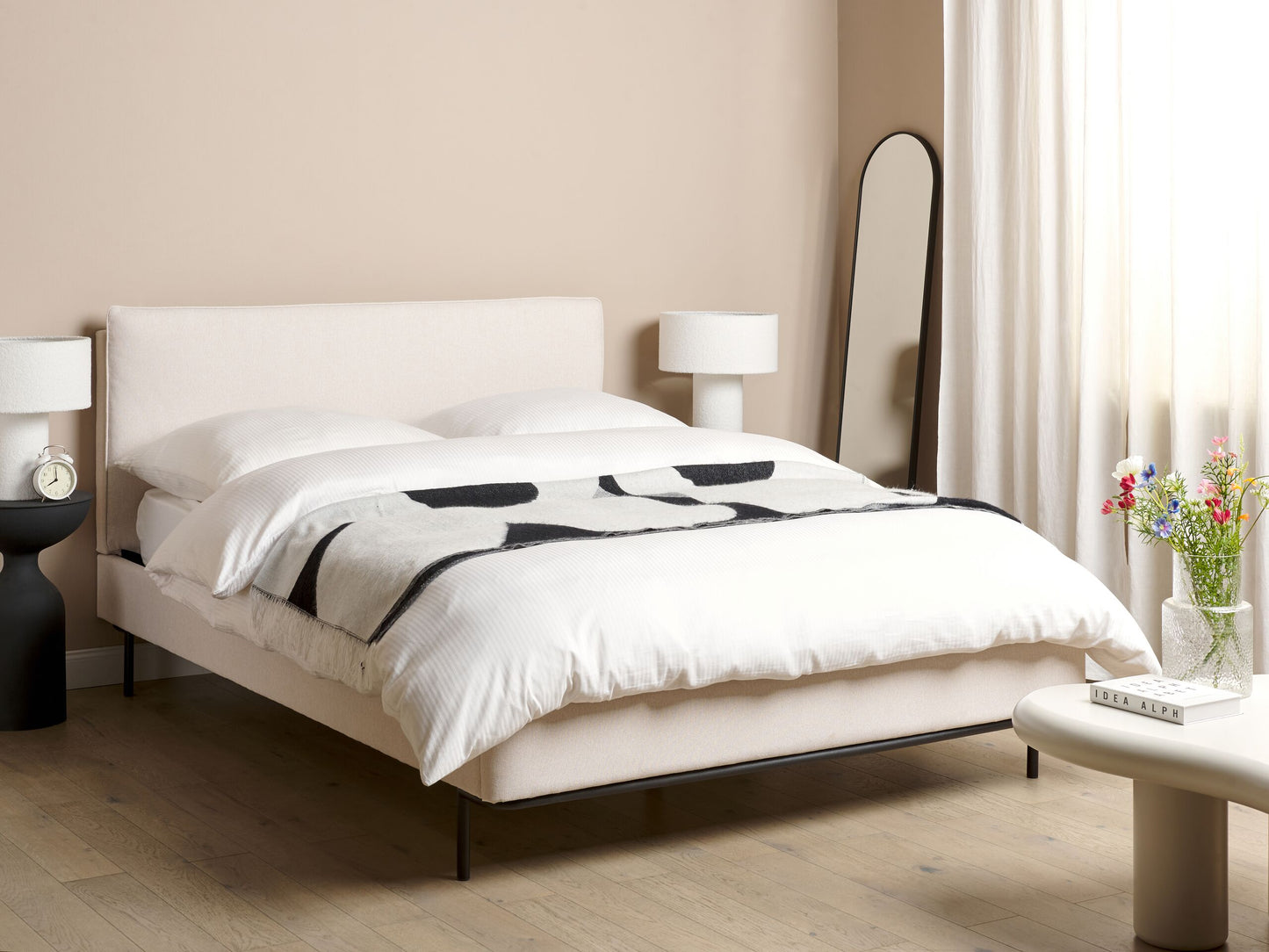 Bett mit Lattenrost Stoff CORIO 140 x 200 cm Creme