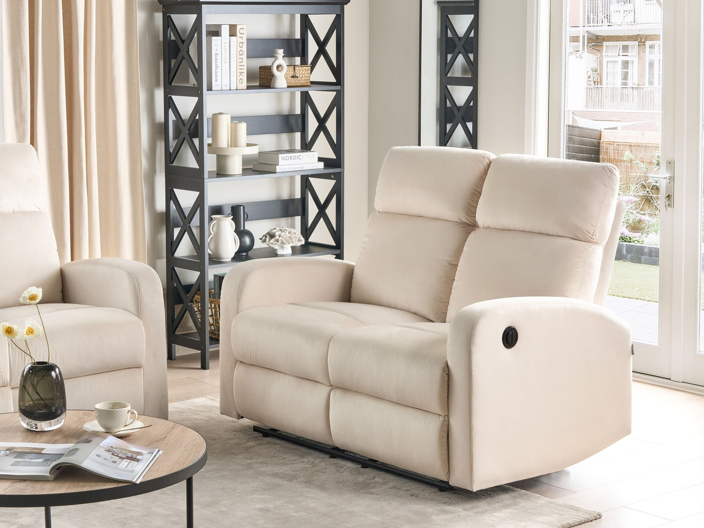 2-Sitzer Sofa Samtstoff creme elektrisch verstellbar VERDAL
