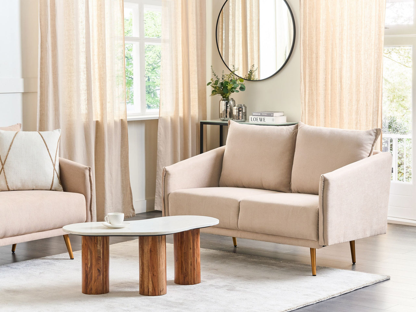 2-Sitzer Sofa Samtstoff beige mit goldenen Beinen MAURA