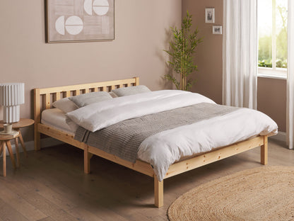 Bett mit Lattenrost Kiefernholz FLORAC 140 x 200 cm Hellbraun