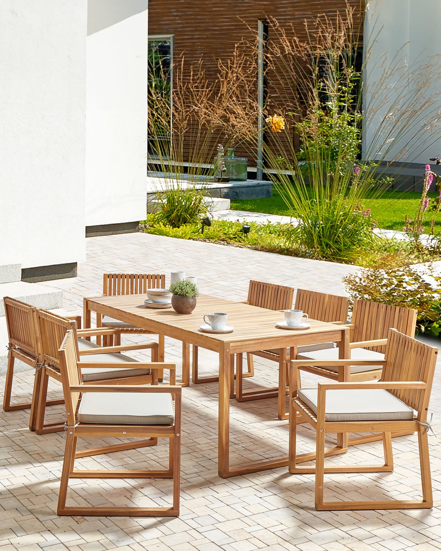 Set mit 8 Stühlen und Sitzkissen Taupe SASSARI II