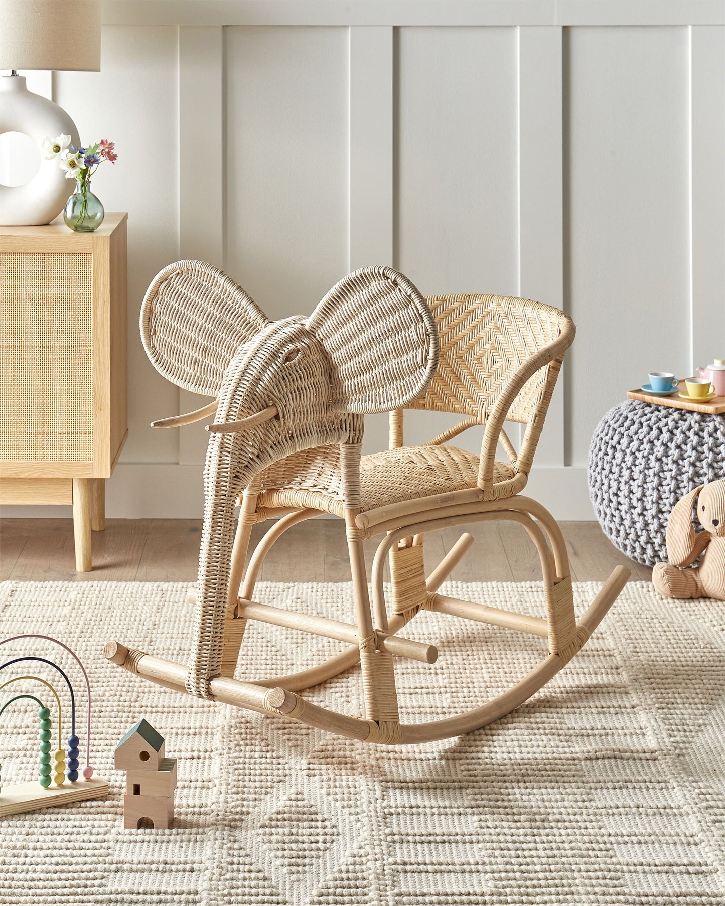 Kinder Schaukeltier Rattan naturfarben Elefantenform AMPOLLINO