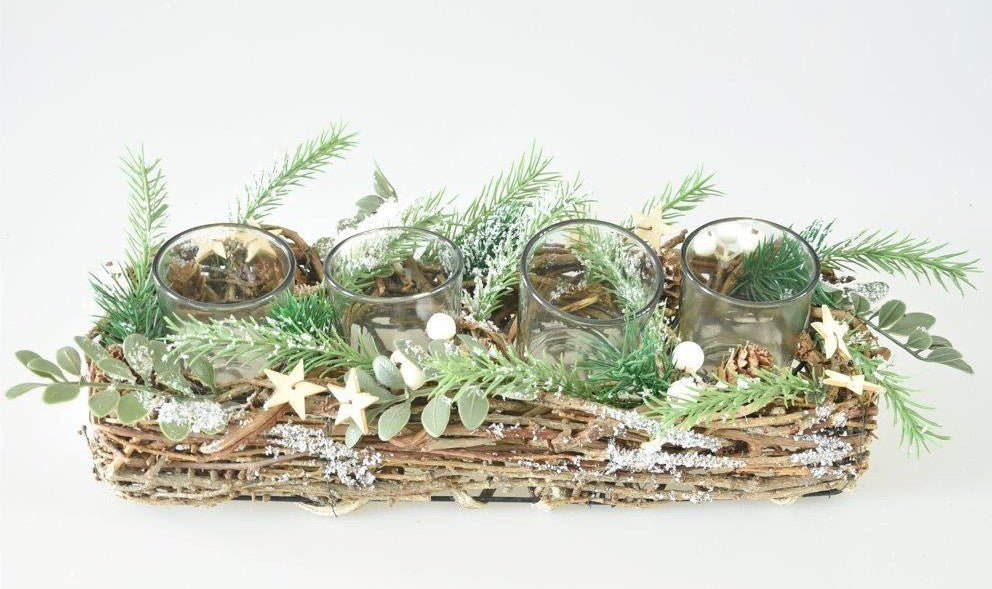 Teelichthalter Xmas 
aus Reisig für 4 Teelichter 
als Adventsgesteck