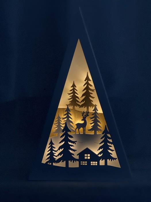 Support décoratif LED paysage d'hiver
 Triangle12 LED
 Taille: 5x25x40cm
 Bois blanc