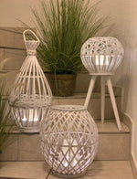 Laterne aus Bambus rund auf Füssen mit Glaseinsatz