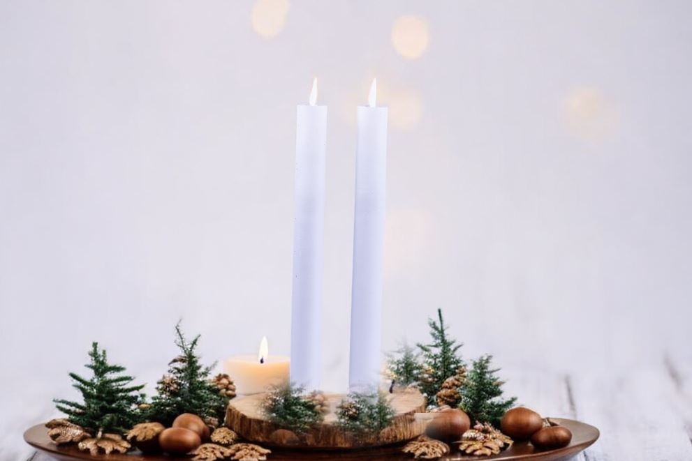 LED Stabkerze weiss aus Wachs 2er Set, D:2cm - H:24cm mit beweglicher Flamme