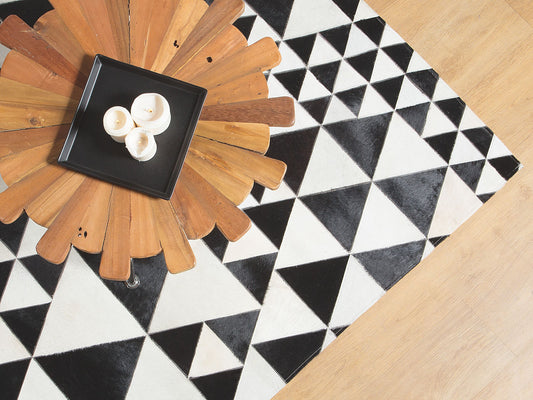 Teppich Kuhfell schwarz-weiss 160 x 230 cm geometrisches Muster Kurzflor ODEMIS