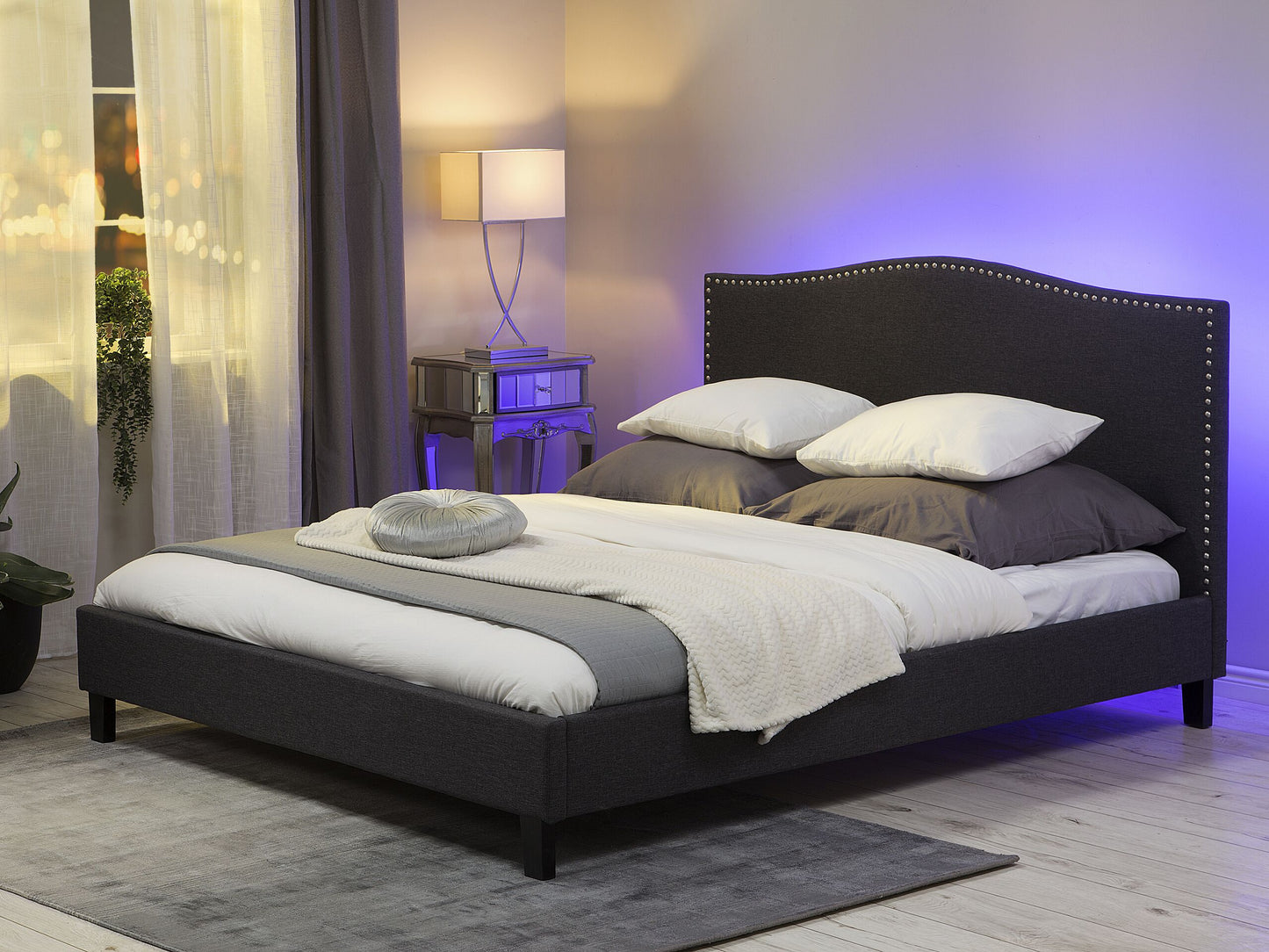 Bett mit Lattenrost Stoff MONTPELLIER 160 x 200 cm LED Bunt