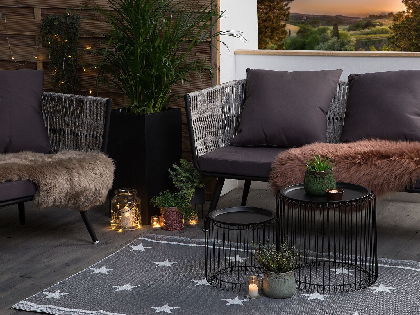 Outdoor Teppich dunkelgrau 120 x 180 cm Sternenmuster zweiseitig Kurzflor LATUR