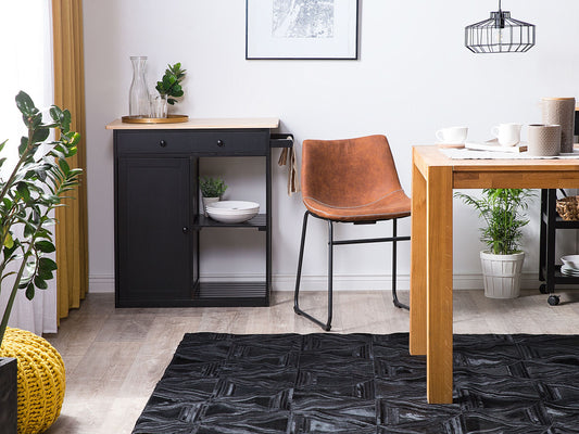 Teppich Kuhfell schwarz 140 x 200 cm geometrisches Muster Kurzflor KASAR