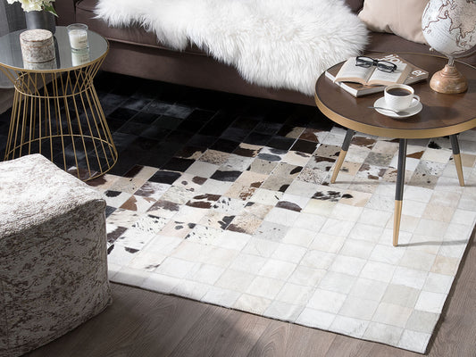 Teppich Kuhfell weiss / schwarz 160 x 230 cm Patchwork Kurzflor KEMAH