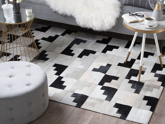 Teppich Kuhfell schwarz-grau 160 x 230 cm Patchwork Kurzflor EFIRLI