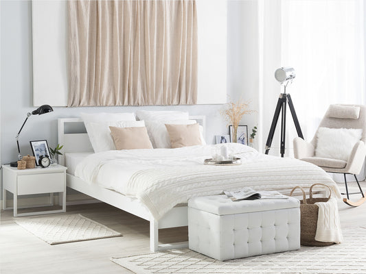 Bett mit Lattenrost Kiefernholz GIULIA 180 x 200 cm Weiss