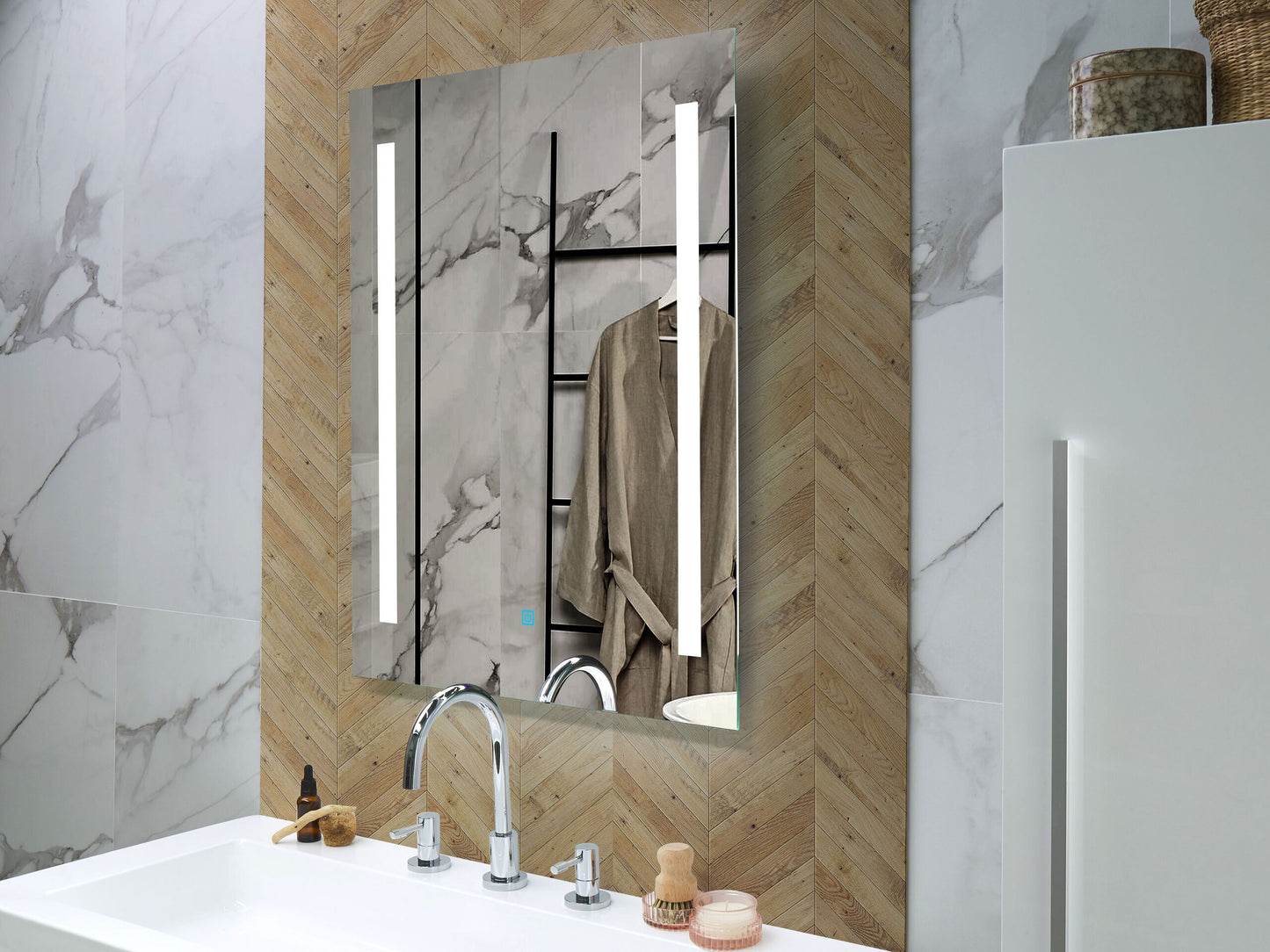 LED-Badezimmer-Spiegel MARTINET 60 cm 80 cm Silber