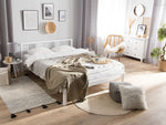 Bett mit Lattenrost Kiefernholz VANNES 180 x 200 cm Weiss