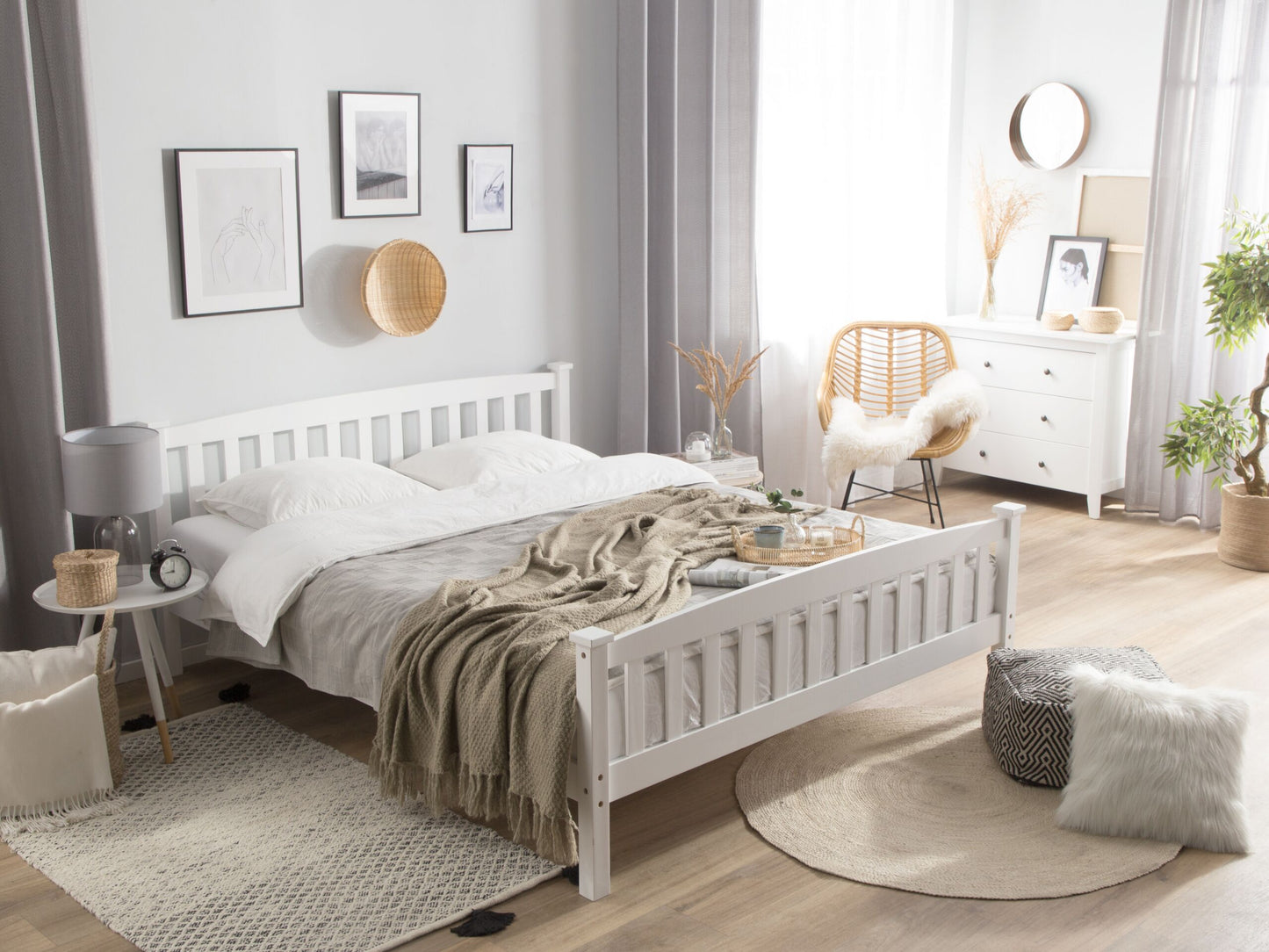 Bett mit Lattenrost Kiefernholz GIVERNY 140 x 200 cm Weiss