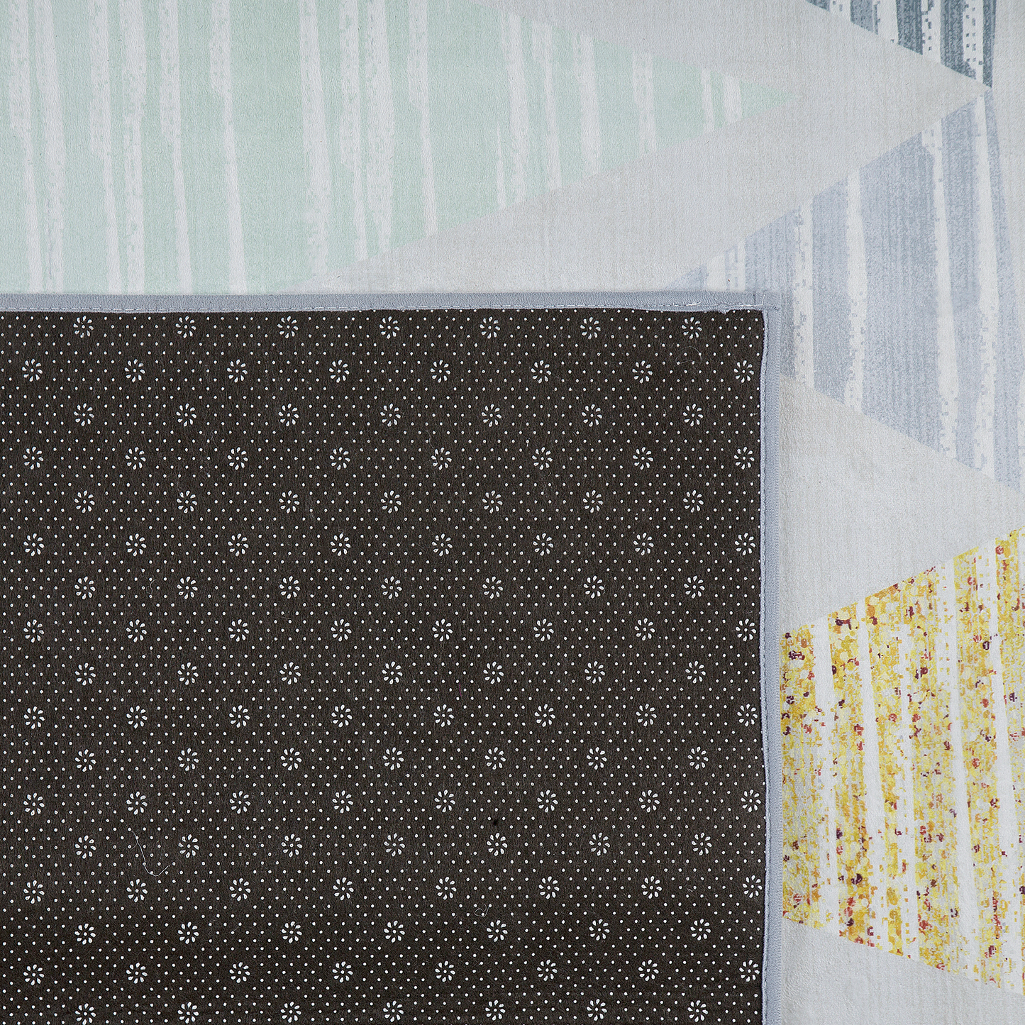 Teppich grau / gelb 80 x 150 cm Dreieck-Motiv Kurzflor YAYLA