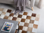 Teppich Kuhfell braun / beige 140 x 200 cm Patchwork Kurzflor SOLMAZ