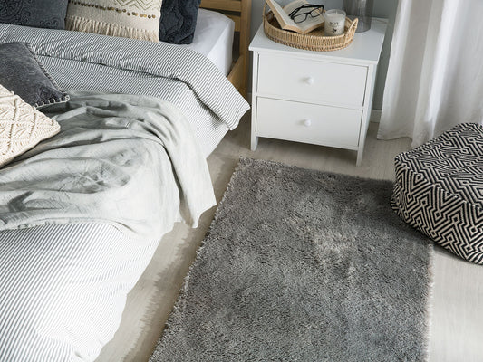 Teppich hellgrau 80 x 150 cm Shaggy EVREN