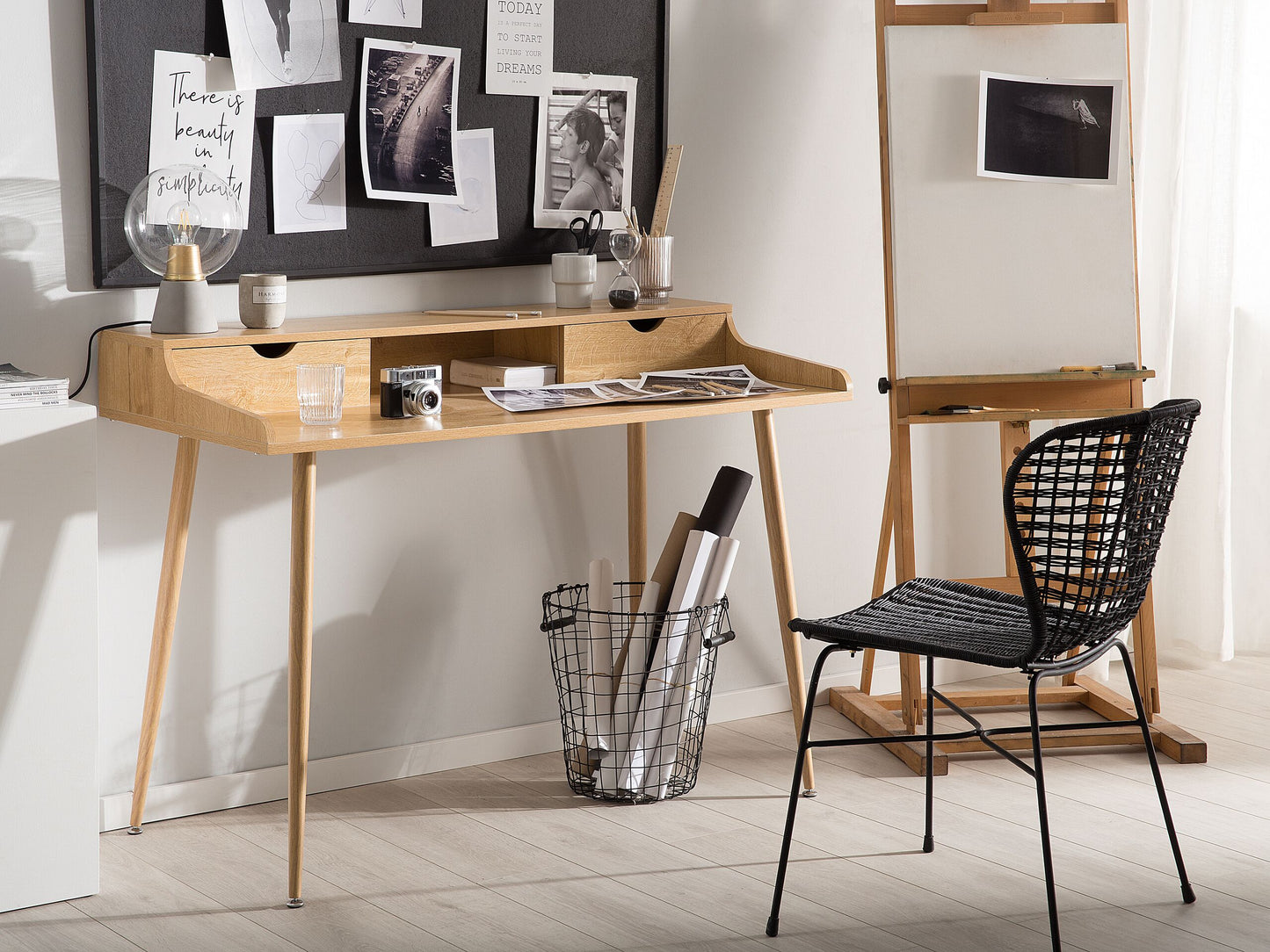 Schreibtisch heller Holzfarbton 120 x 60 cm 2 Schubladen LENORA
