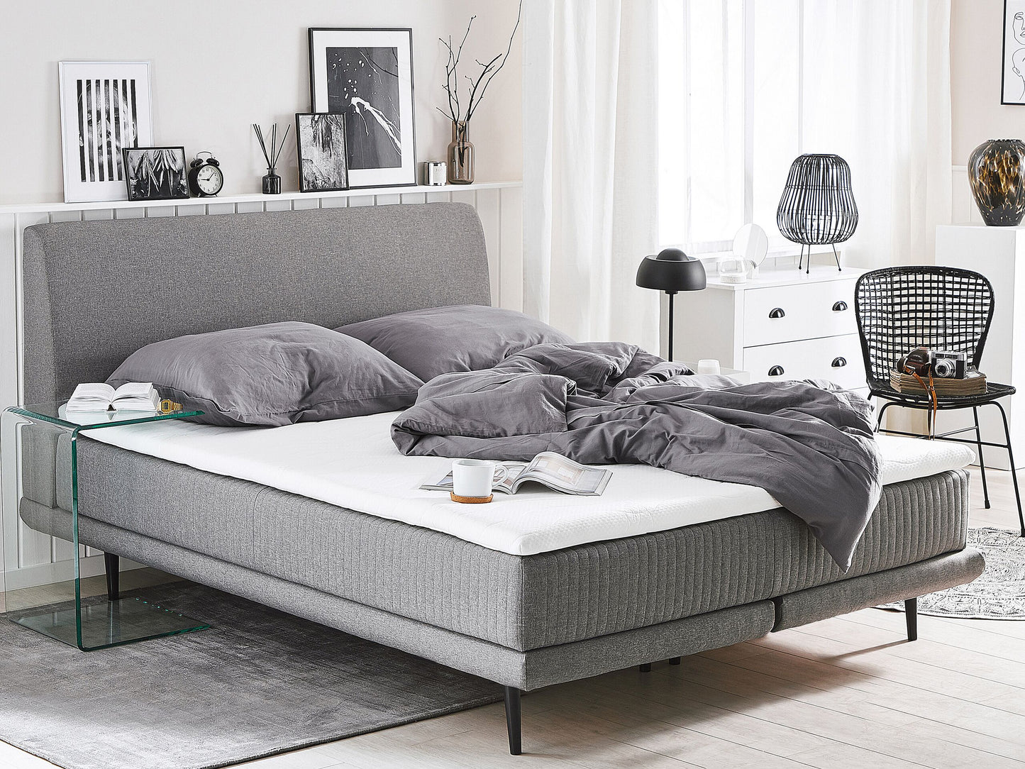 Boxspringbett Polsterbezug hellgrau 180 x 200 cm MADAME