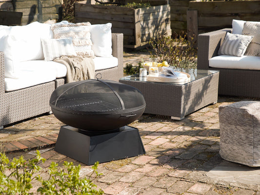 Grill-Feuerstelle SEMERU Metall Schwarz