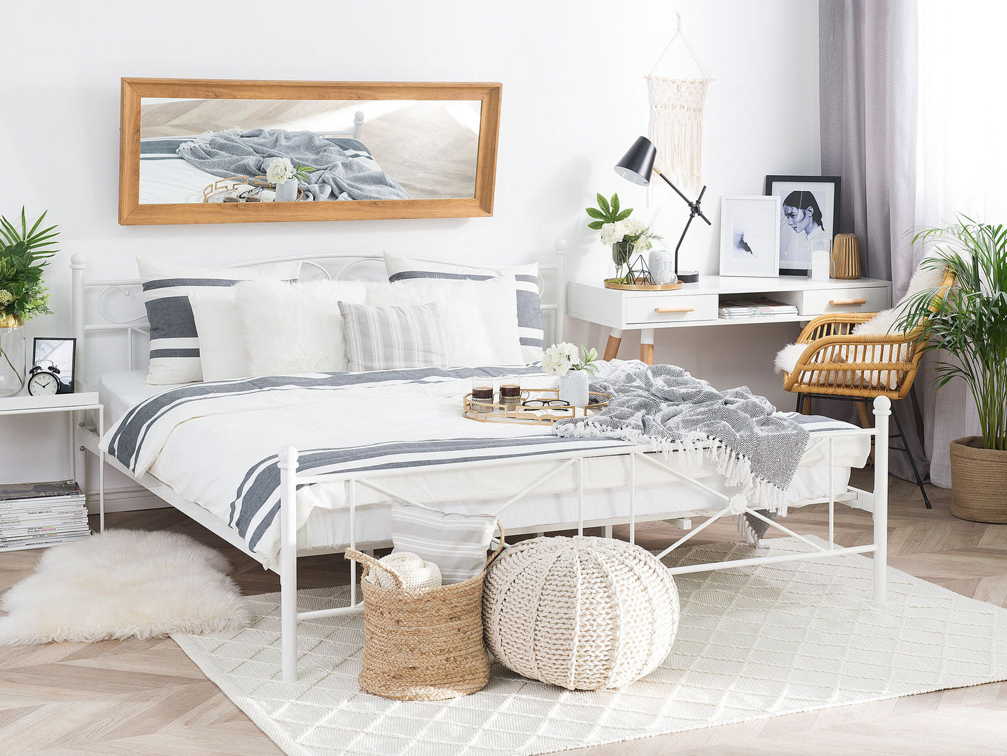 Bett mit Lattenrost Metall RODEZ 140 x 200 cm Weiss