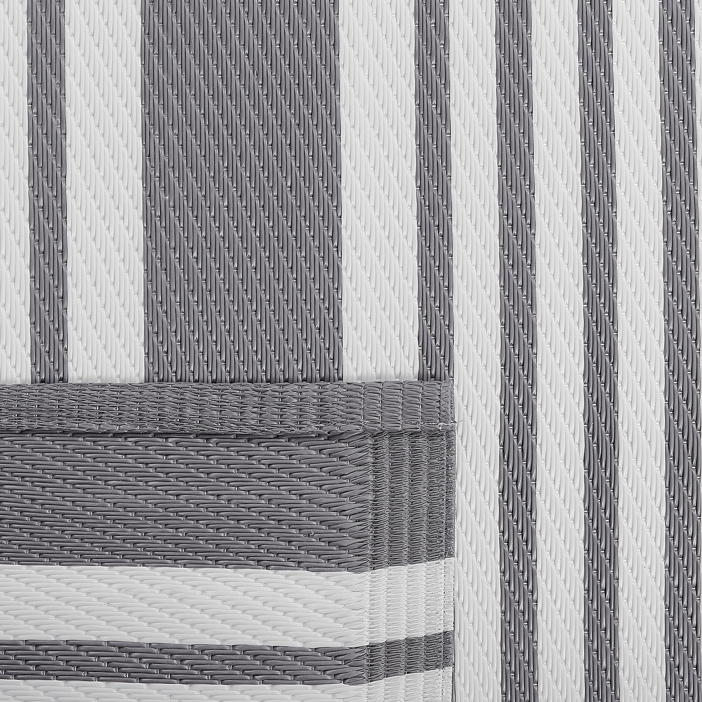 Outdoor Teppich grau 120 x 180 cm Streifenmuster DELHI