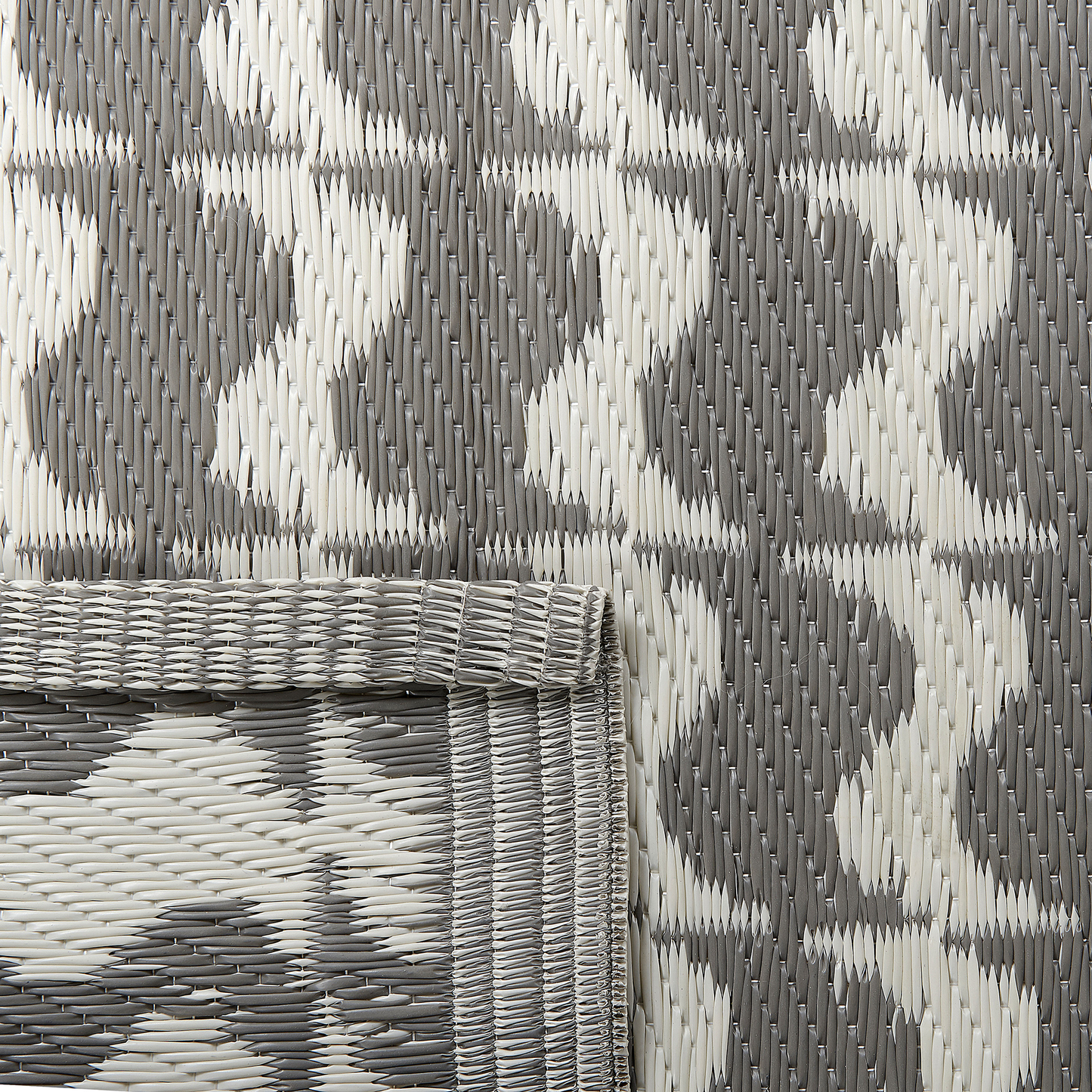 Outdoor Teppich grau 120 x 180 cm geometrisches Muster TUMKUR