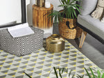 Outdoor Teppich grau-gelb 120 x 180 cm Dreieck Muster Kurzflor HISAR