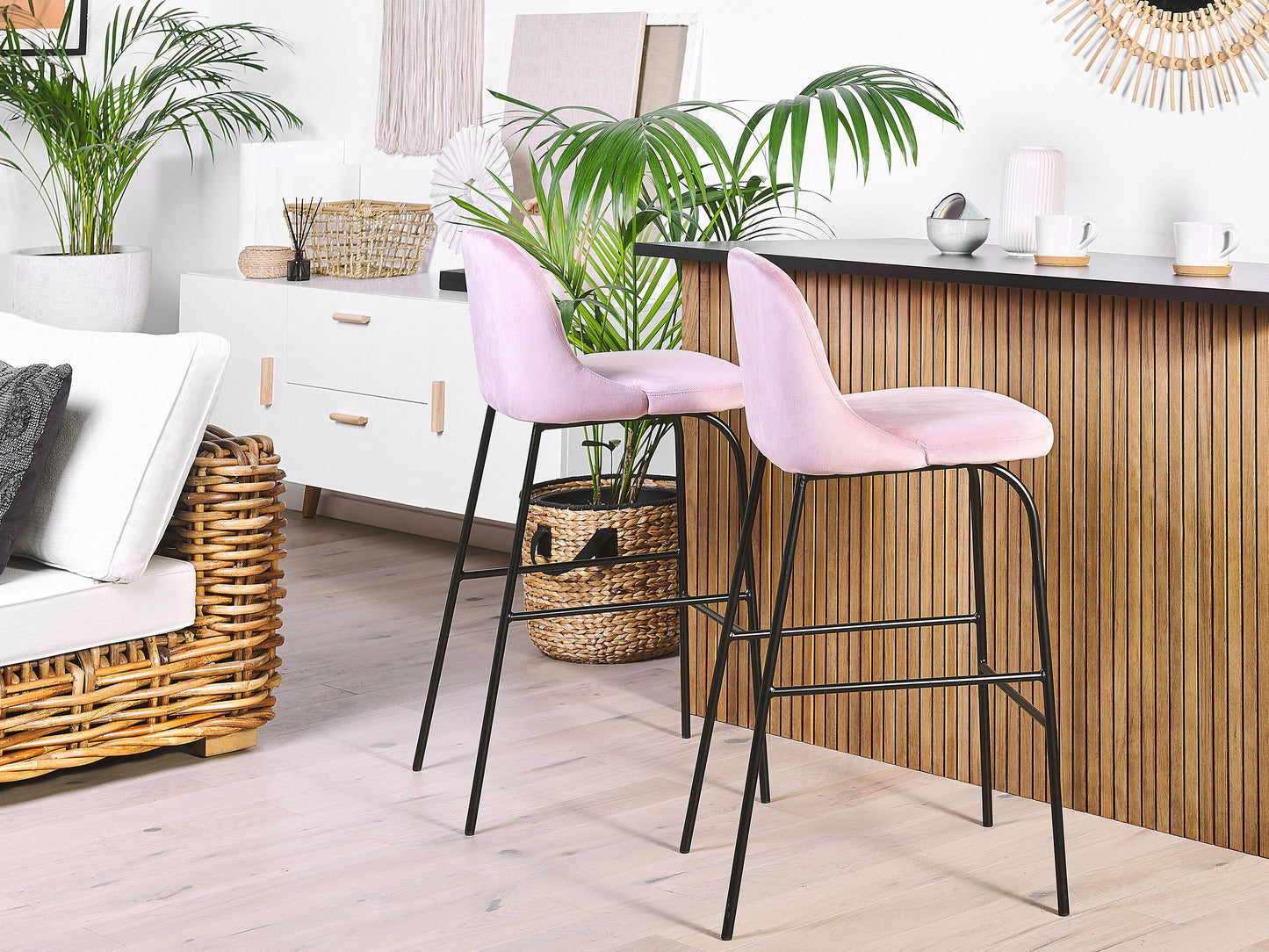 Set mit 2 Barstühlen NEKOMA Samtstoff Rosa