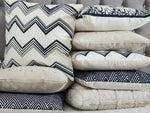 Dekokissen 2er Set NEMESIA Baumwolle 45 x 45 cm Dunkelblau Ikates Muster